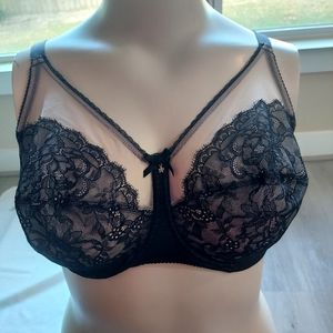 Wacoal Lace and Mesh Black Bra. Big Size Bra.Size 38G.